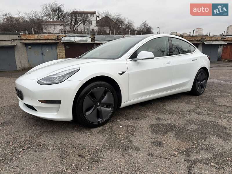 Седан Tesla Model 3 2018 в Киеве фото 2 Седан Tesla Model 3 2018 в Киеве