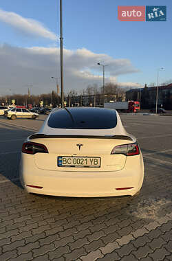Седан Tesla Model 3 2018 в Суховоле