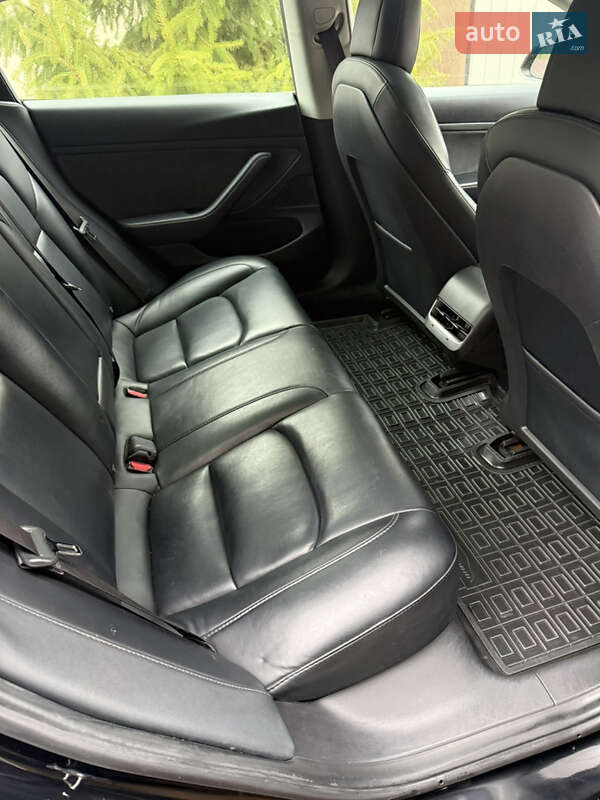 Седан Tesla Model 3 2020 в Одессе