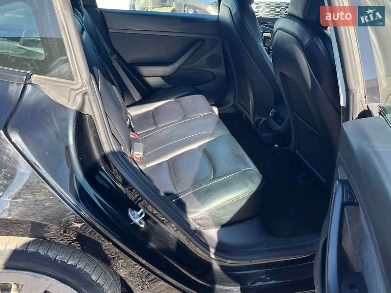 Седан Tesla Model 3 2022 в Луцке фото 13 Седан Tesla Model 3 2022 в Луцке