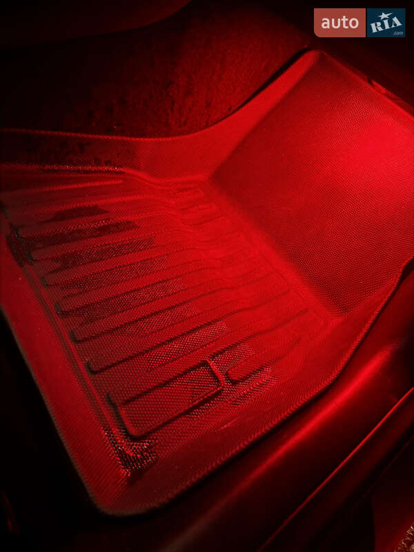 Седан Tesla Model 3 2022 в Хмельницком фото 28 Седан Tesla Model 3 2022 в Хмельницком