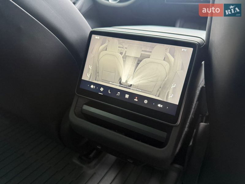 Седан Tesla Model 3 2024 в Днепре