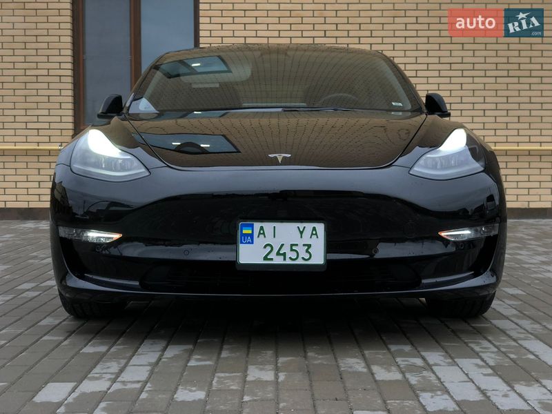 Седан Tesla Model 3 2022 в Белой Церкви
