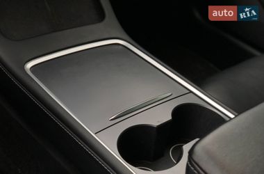 Седан Tesla Model 3 2022 в Белой Церкви