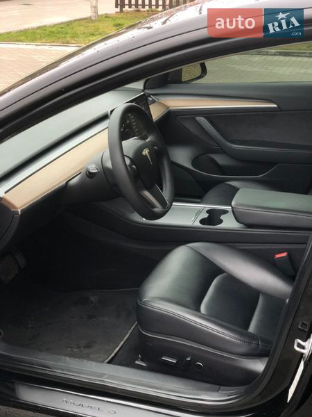 Седан Tesla Model 3 2022 в Белой Церкви