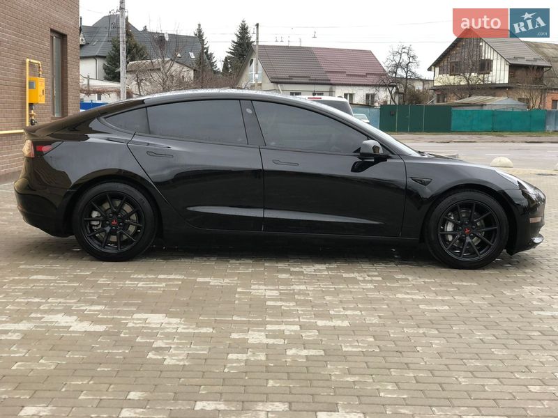 Седан Tesla Model 3 2022 в Белой Церкви