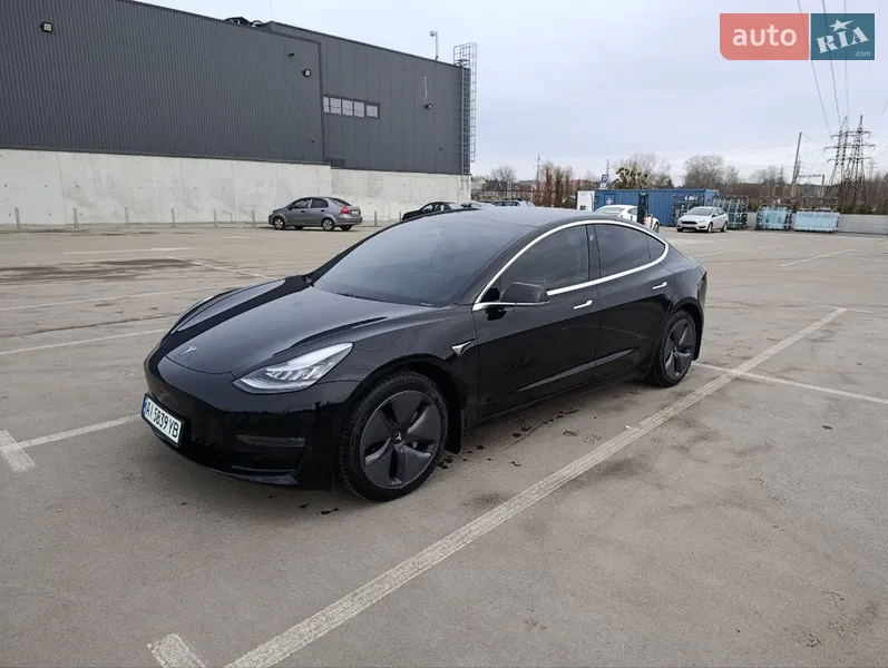 Tesla Model 3 2019