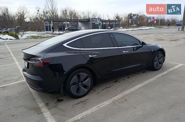 Седан Tesla Model 3 2019 в Ірпені