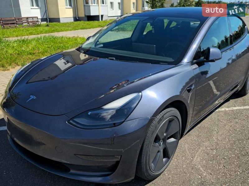 Tesla Model 3 2021