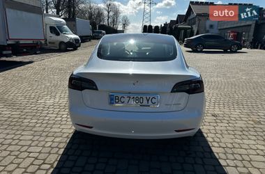 Седан Tesla Model 3 2019 в Львове