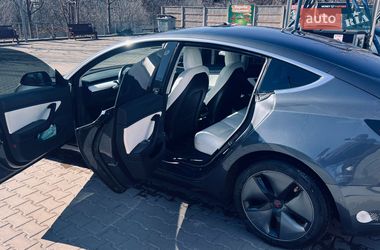 Седан Tesla Model 3 2018 в Днепре