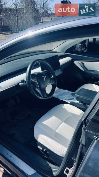 Седан Tesla Model 3 2018 в Днепре