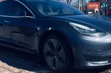 Седан Tesla Model 3 2018 в Днепре