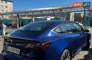 Седан Tesla Model 3 2023 в Черкассах