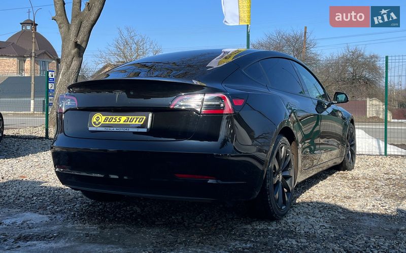 Седан Tesla Model 3 2021 в Коломиї