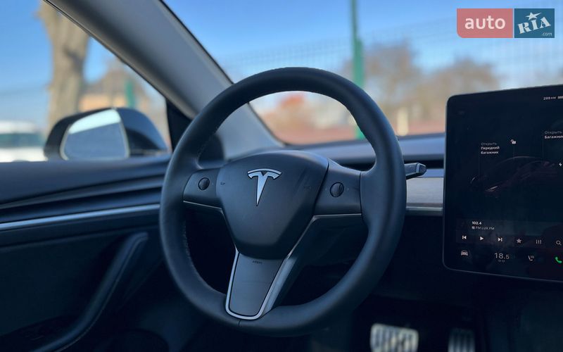 Седан Tesla Model 3 2021 в Коломиї