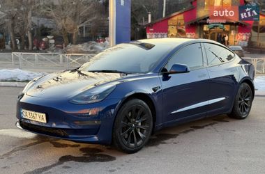 Седан Tesla Model 3 2022 в Черкасах