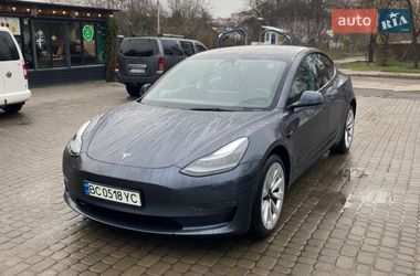Седан Tesla Model 3 2022 в Львове