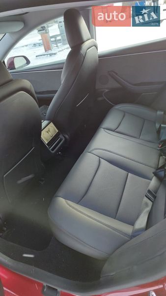 Седан Tesla Model 3 2024 в Киеве