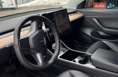 Седан Tesla Model 3 2019 в Белой Церкви