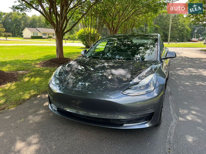Седан Tesla Model 3 2021 в Днепре