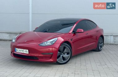 Седан Tesla Model 3 2021 в Ивано-Франковске