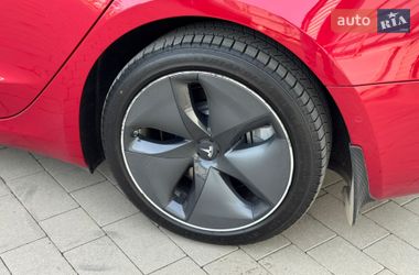 Седан Tesla Model 3 2021 в Ивано-Франковске