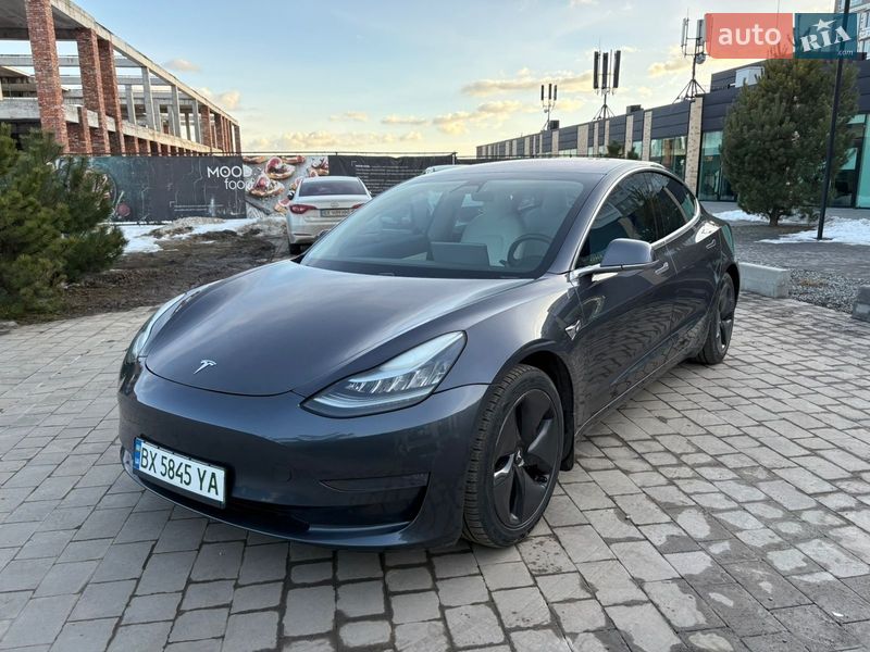 Седан Tesla Model 3 2019 в Хмельницькому