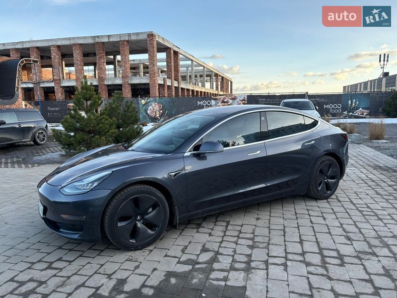 Седан Tesla Model 3 2019 в Хмельницькому