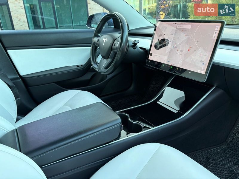 Седан Tesla Model 3 2019 в Хмельницькому