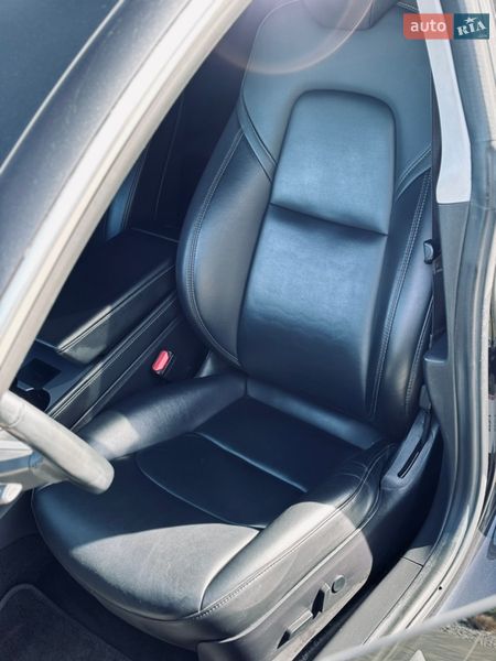 Седан Tesla Model 3 2018 в Луцьку