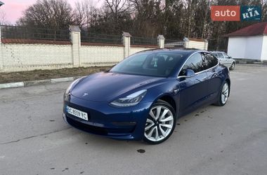 Седан Tesla Model 3 2019 в Стрию