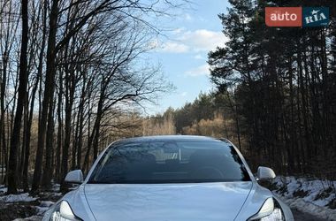 Седан Tesla Model 3 2019 в Ивано-Франковске