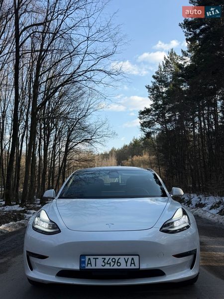 Седан Tesla Model 3 2019 в Ивано-Франковске
