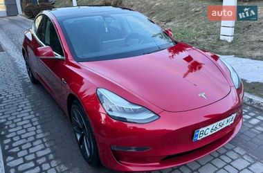 Седан Tesla Model 3 2020 в Львові