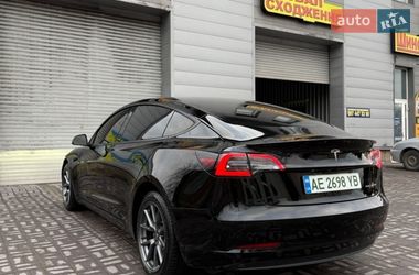 Седан Tesla Model 3 2021 в Каменском