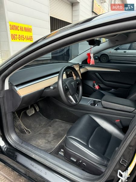 Седан Tesla Model 3 2021 в Каменском