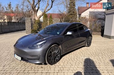 Седан Tesla Model 3 2022 в Львове