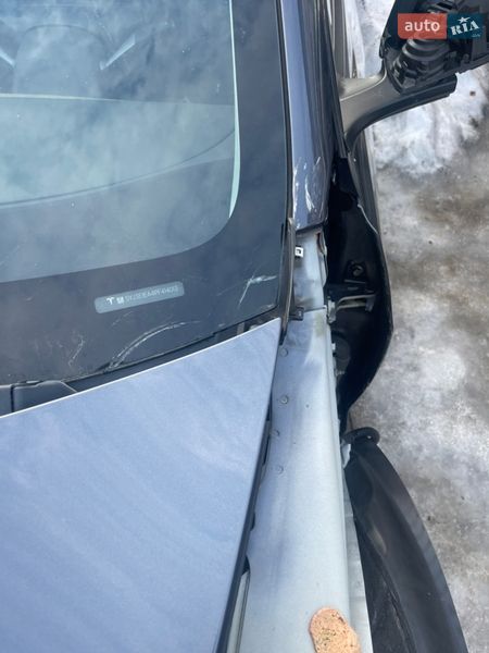 Седан Tesla Model 3 2023 в Львове