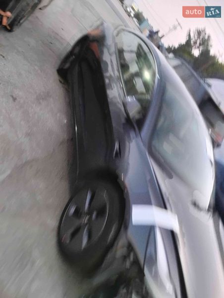 Седан Tesla Model 3 2023 в Львове