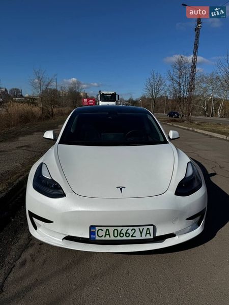 Tesla Model 3 2022