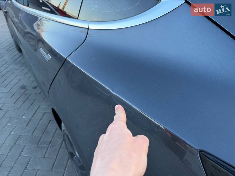 Седан Tesla Model 3 2019 в Луцьку