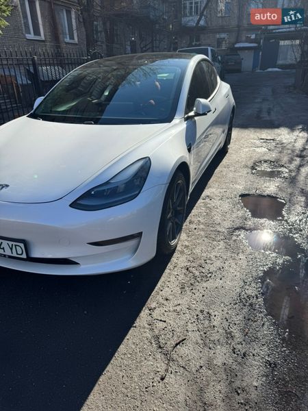 Седан Tesla Model 3 2021 в Киеве фото 2 Седан Tesla Model 3 2021 в Киеве