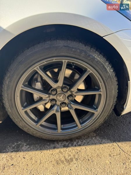 Седан Tesla Model 3 2021 в Киеве фото 7 Седан Tesla Model 3 2021 в Киеве