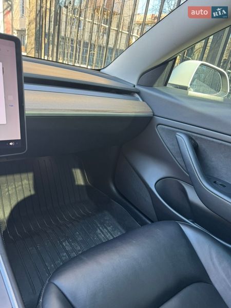 Седан Tesla Model 3 2021 в Киеве фото 11 Седан Tesla Model 3 2021 в Киеве