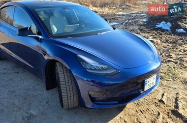 Седан Tesla Model 3 2019 в Киеве