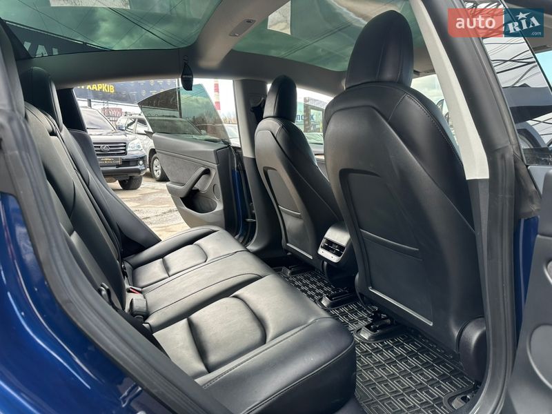 Седан Tesla Model 3 2022 в Харкові