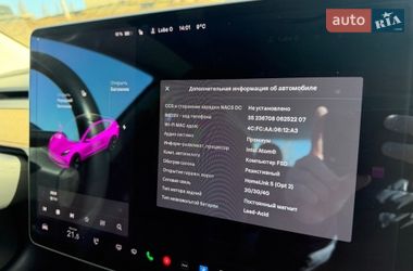 Седан Tesla Model 3 2018 в Ровно