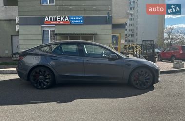 Седан Tesla Model 3 2023 в Киеве