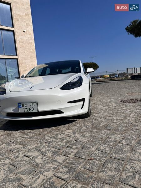 Седан Tesla Model 3 2020 в Львове фото 3 Седан Tesla Model 3 2020 в Львове
